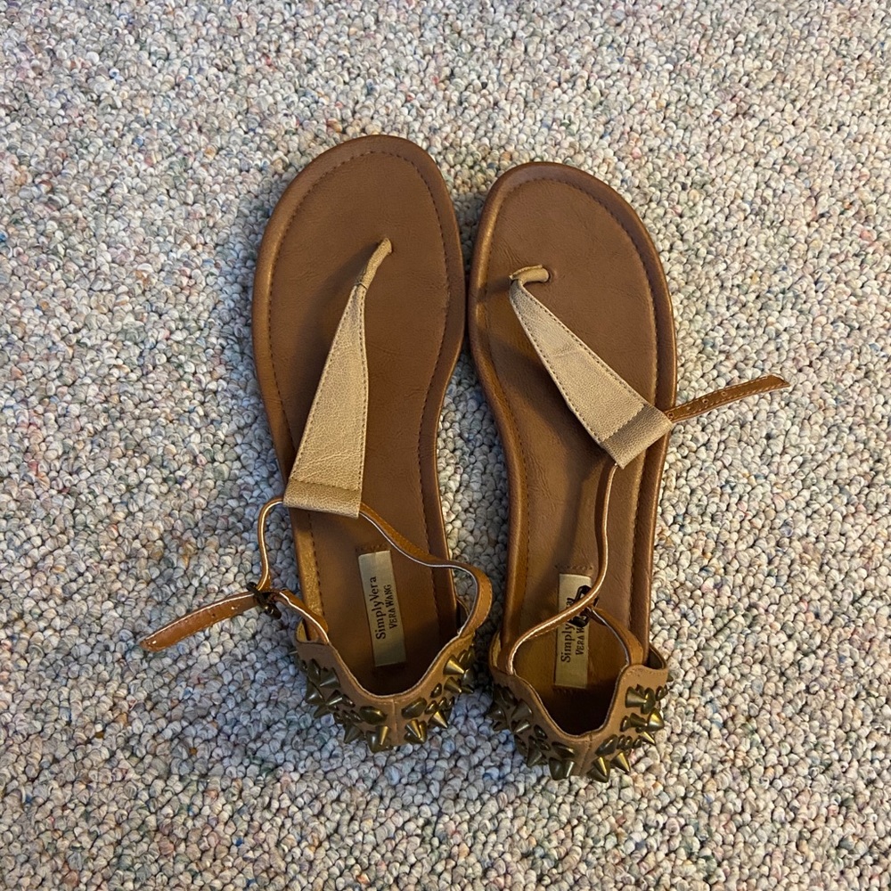 Spike sandals